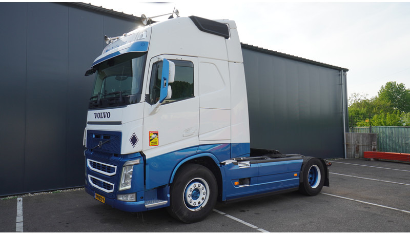 Volvo FH 460 GLOBETROTTER EURO 6 - Tahač: obrázek 3 Volvo FH 460 GLOBETROTTER EURO 6 - Tahač: obrázek 3