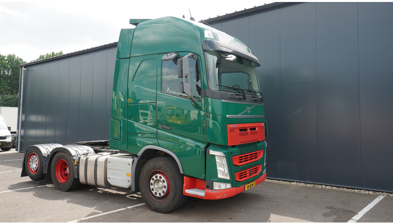 Volvo FH 500 6X2 EURO 6 GLOBETROTTER - Tahač: obrázek 4 Volvo FH 500 6X2 EURO 6 GLOBETROTTER - Tahač: obrázek 4