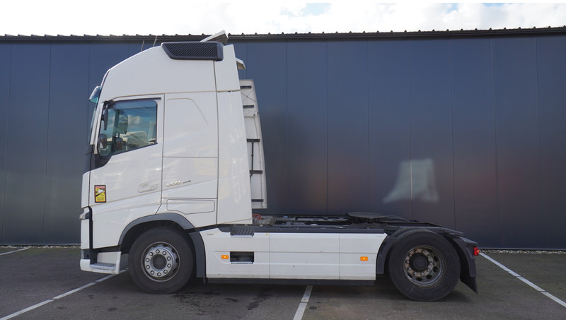 Volvo FH 500 GLOBETROTTER 847.000KM - Tahač: obrázek 1 Volvo FH 500 GLOBETROTTER 847.000KM - Tahač: obrázek 1