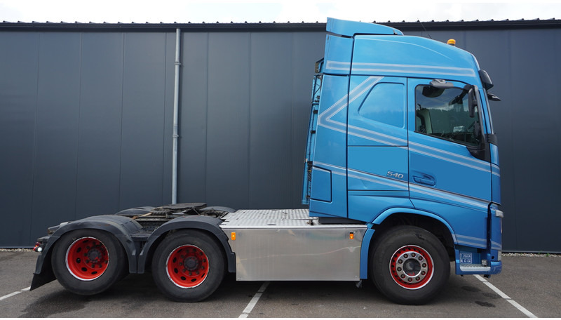 Volvo FH 540 6X4 EURO 6 GLOBETROTTER - Tahač: obrázek 2 Volvo FH 540 6X4 EURO 6 GLOBETROTTER - Tahač: obrázek 2
