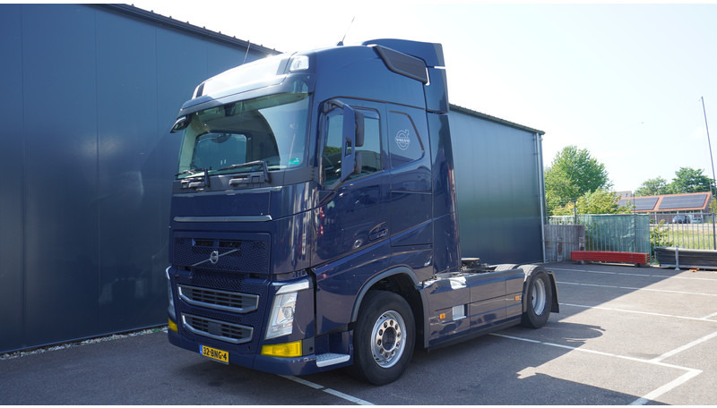 Volvo FH460 EURO 6 GLOBETROTTER 833.000KM - Tahač: obrázek 3 Volvo FH460 EURO 6 GLOBETROTTER 833.000KM - Tahač: obrázek 3