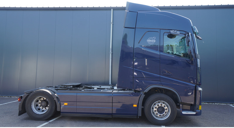 Volvo FH460 EURO 6 GLOBETROTTER 833.000KM - Tahač: obrázek 2 Volvo FH460 EURO 6 GLOBETROTTER 833.000KM - Tahač: obrázek 2