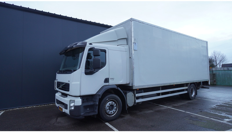 Volvo FE 280 CLOSED BOX 354.000KM MANUAL GEARBOX - Skříňový nákladní auto: obrázek 3 Volvo FE 280 CLOSED BOX 354.000KM MANUAL GEARBOX - Skříňový nákladní auto: obrázek 3