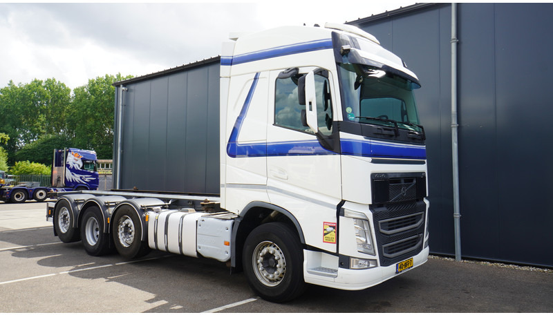 Volvo FH 460 8X2 20 FT CONTAINER TRANSPORT TRUCK - Kontejnérový podvozek/ Výměnná nástavba: obrázek 4 Volvo FH 460 8X2 20 FT CONTAINER TRANSPORT TRUCK - Kontejnérový podvozek/ Výměnná nástavba: obrázek 4