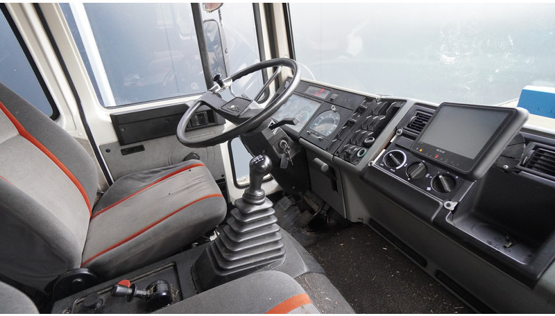 Volvo FL 6-9 HORSE TRANSPORT 341.000KM MANUAL GEARBOX leasing Volvo FL 6-9 HORSE TRANSPORT 341.000KM MANUAL GEARBOX: obrázek 6