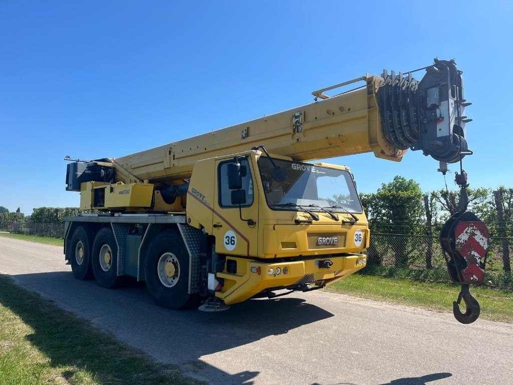 Grove GMK 3055 - Univerzální autojeřáb: obrázek 1 Grove GMK 3055 - Univerzální autojeřáb: obrázek 1
