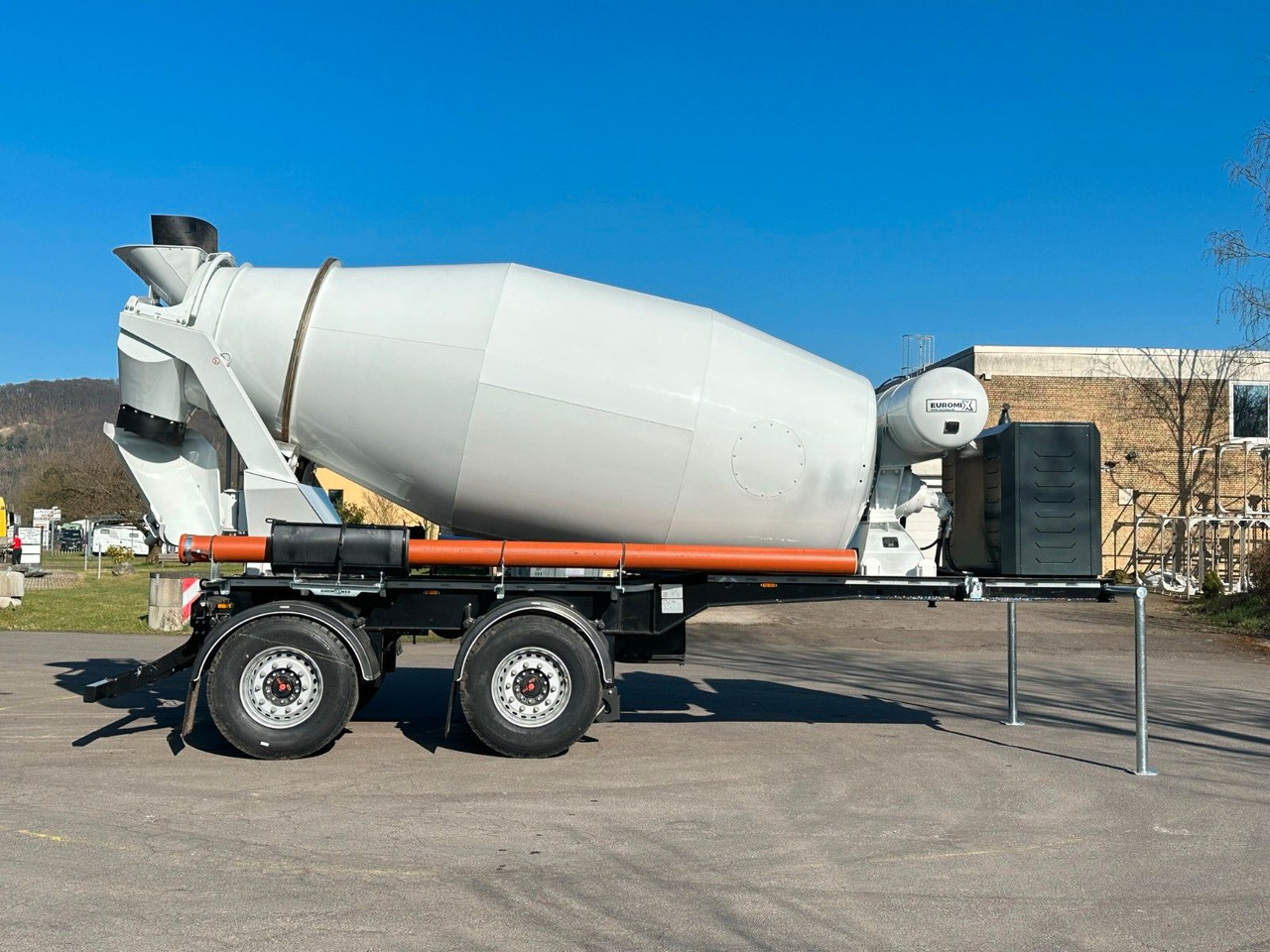 EUROMIX MTP - 10m³ Betonmischer-Auflieger - Autodomíchávač: obrázek 4 EUROMIX MTP - 10m³ Betonmischer-Auflieger - Autodomíchávač: obrázek 4
