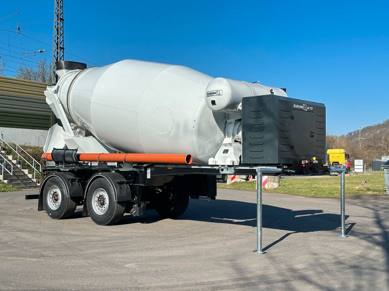 EUROMIX MTP - 10m³ Betonmischer-Auflieger - Autodomíchávač: obrázek 1 EUROMIX MTP - 10m³ Betonmischer-Auflieger - Autodomíchávač: obrázek 1