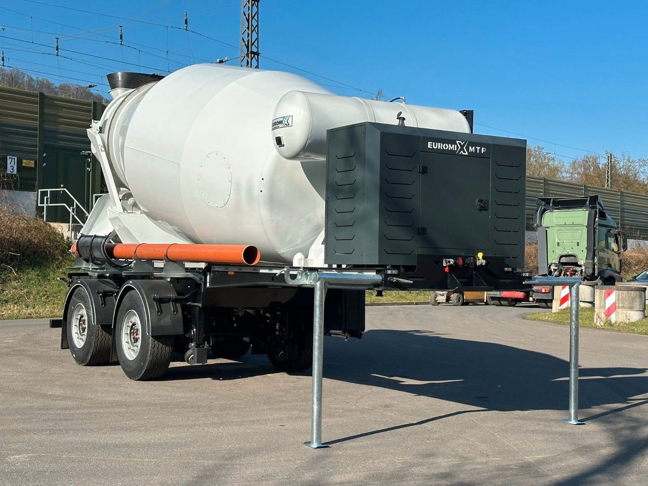 EUROMIX MTP - 10m³ Betonmischer-Auflieger - Autodomíchávač: obrázek 3 EUROMIX MTP - 10m³ Betonmischer-Auflieger - Autodomíchávač: obrázek 3