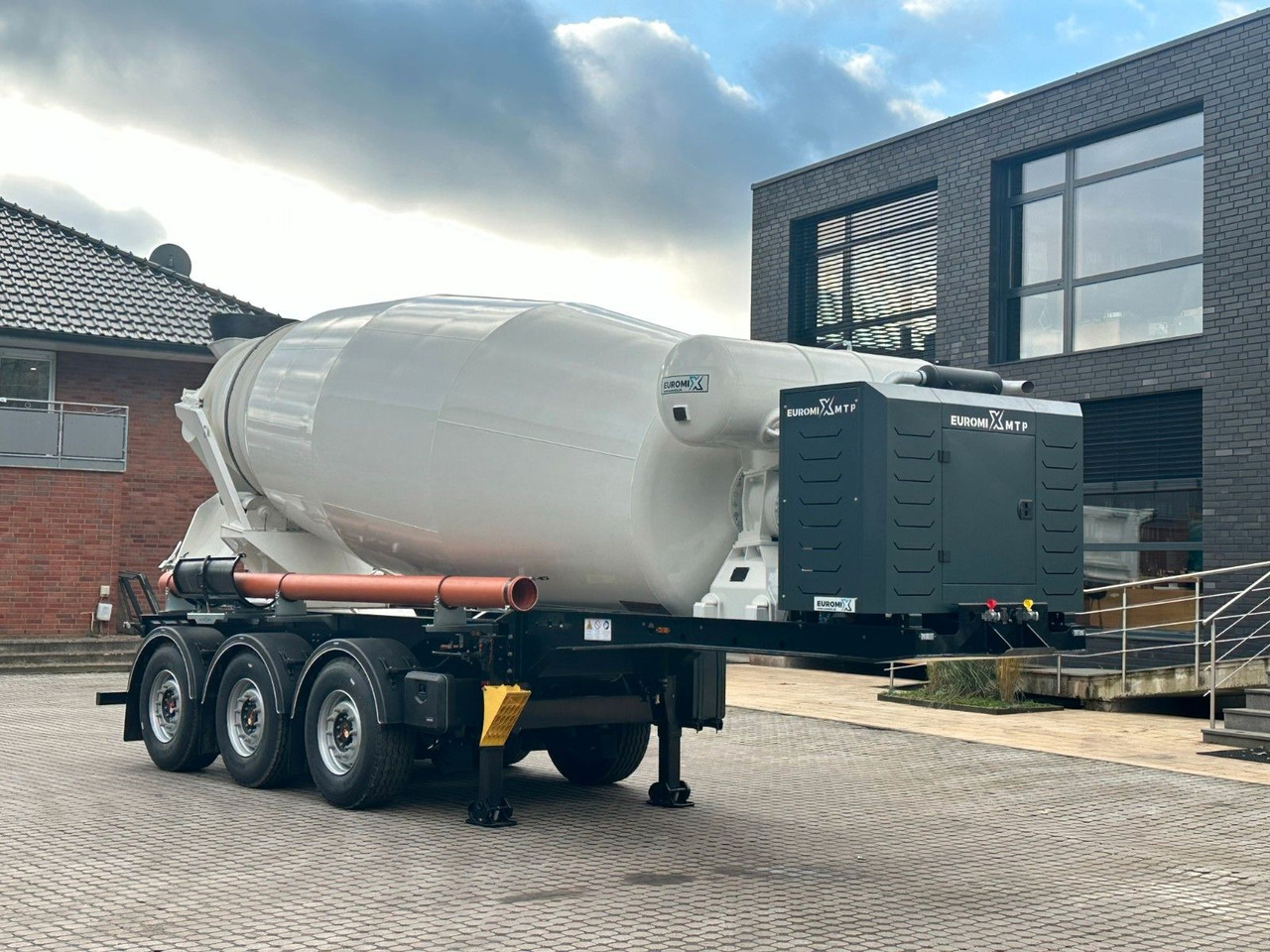 Autodomíchávač EUROMIX MTP - 12m³ Betonmischer-Auflieger: obrázek 9