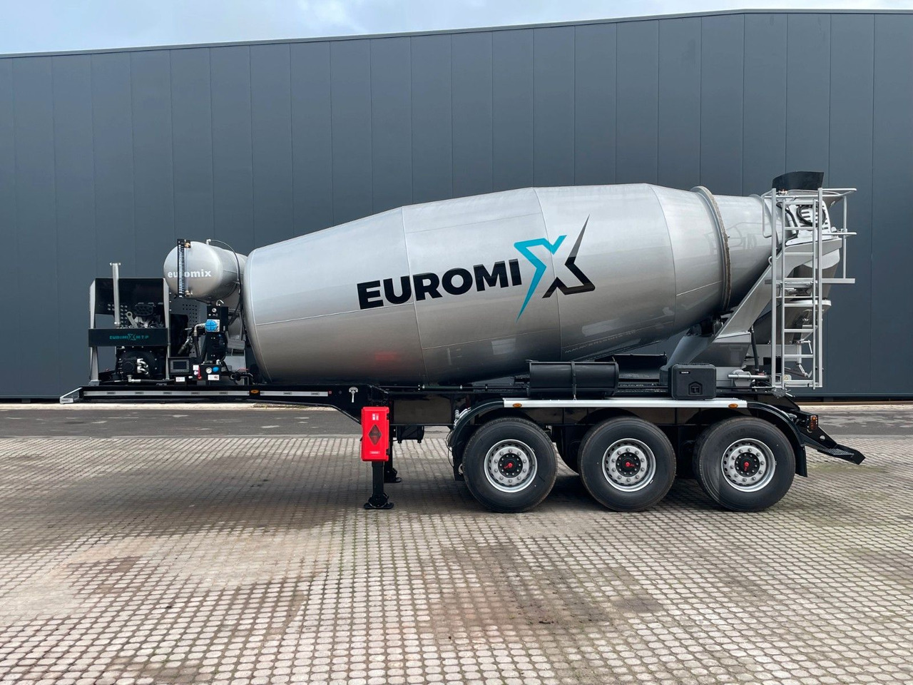 EUROMIX MTP - 12m³ Betonmischer-Auflieger - Autodomíchávač: obrázek 1 EUROMIX MTP - 12m³ Betonmischer-Auflieger - Autodomíchávač: obrázek 1
