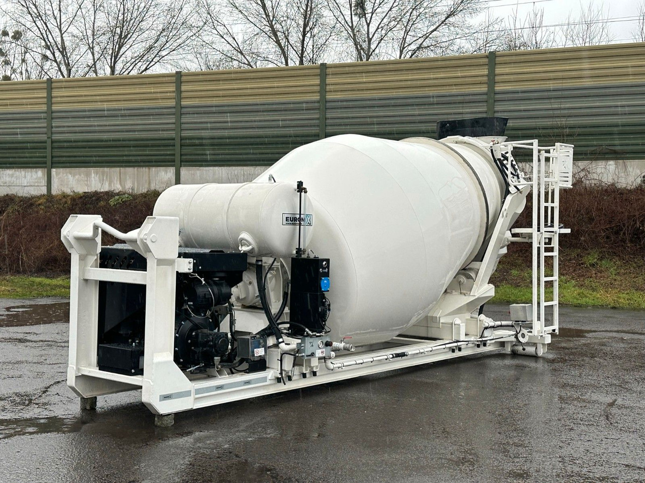 EUROMIX MTP - Stationär Fahrmischer - Autodomíchávač: obrázek 4 EUROMIX MTP - Stationär Fahrmischer - Autodomíchávač: obrázek 4
