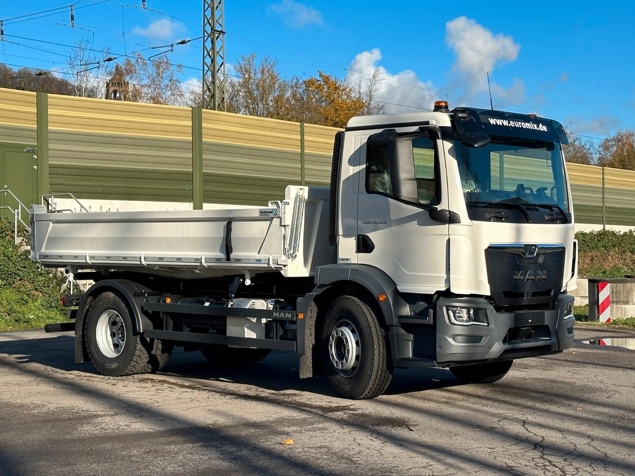 MAN TGM 18.320 4X2 / Euro 6e 3-Seiten-Kipper - Sklápěč: obrázek 2 MAN TGM 18.320 4X2 / Euro 6e 3-Seiten-Kipper - Sklápěč: obrázek 2