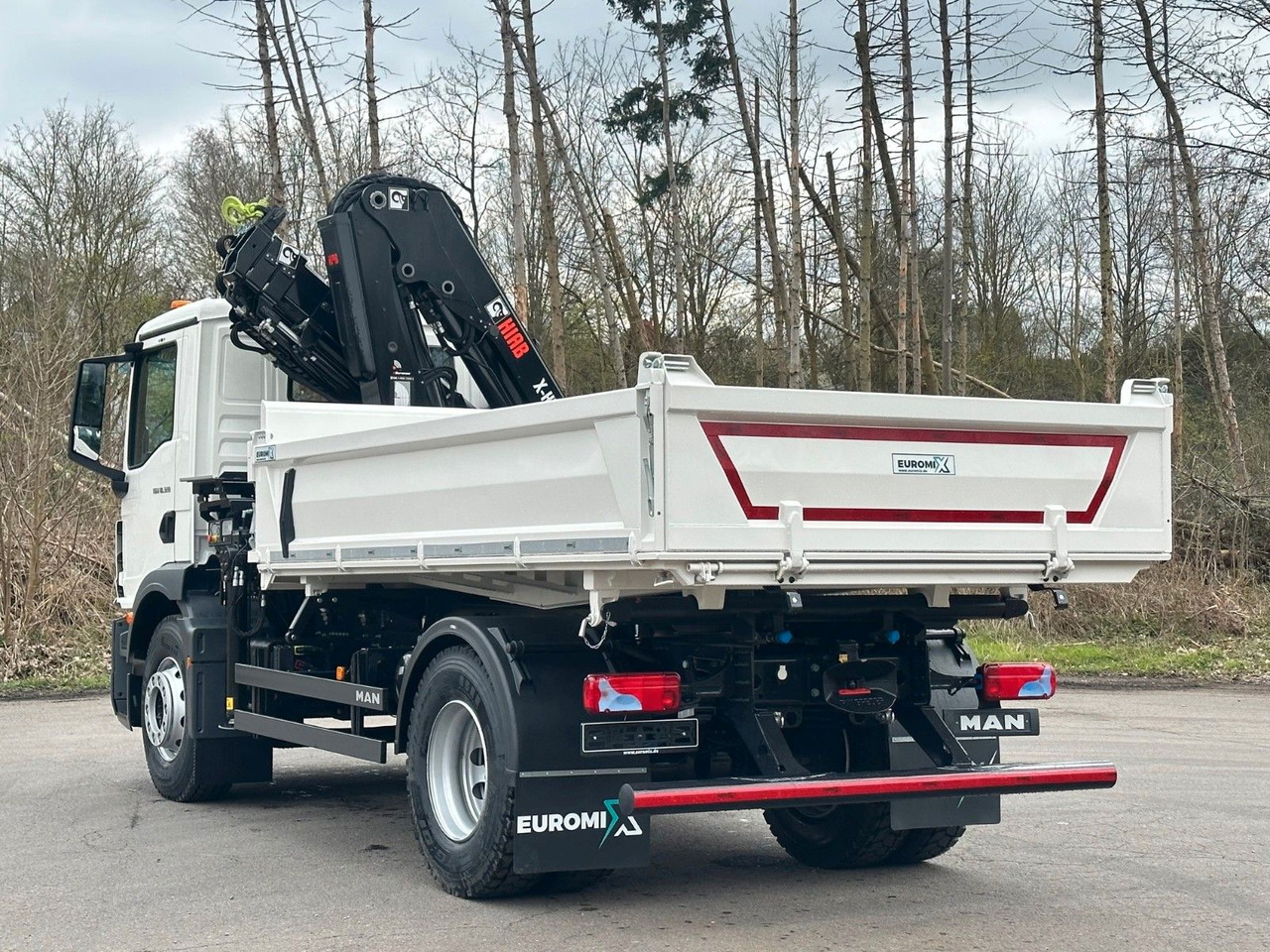 MAN TGM 18.320 4x2 Euro6e Hiab X-HiDuo 138DS-3 - Sklápěč, Auto s hydraulickou rukou: obrázek 4 MAN TGM 18.320 4x2 Euro6e Hiab X-HiDuo 138DS-3 - Sklápěč, Auto s hydraulickou rukou: obrázek 4