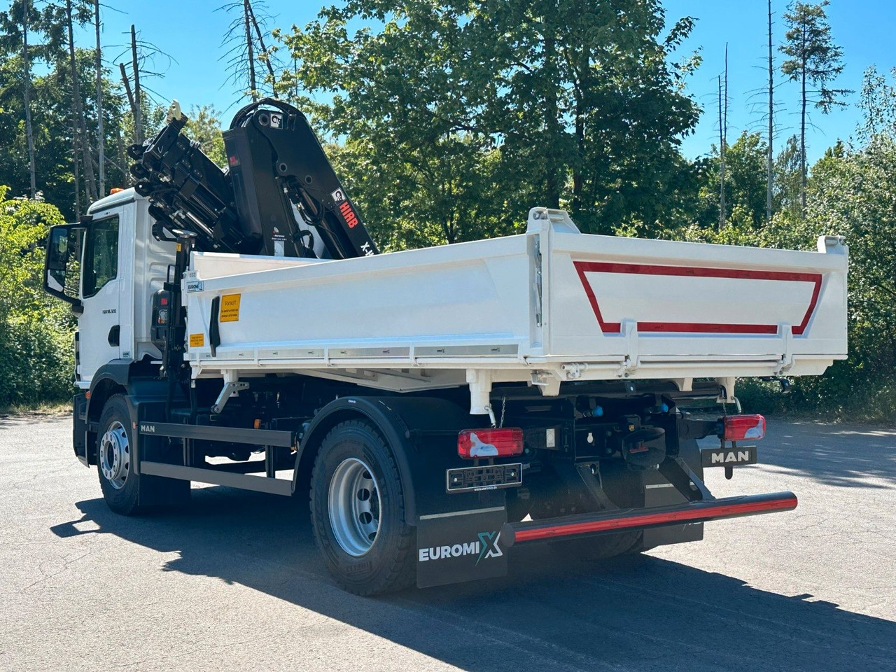 MAN TGM 18.320 4x2 Euro6e Hiab X-HiDuo 138DS-4 - Sklápěč, Auto s hydraulickou rukou: obrázek 4 MAN TGM 18.320 4x2 Euro6e Hiab X-HiDuo 138DS-4 - Sklápěč, Auto s hydraulickou rukou: obrázek 4
