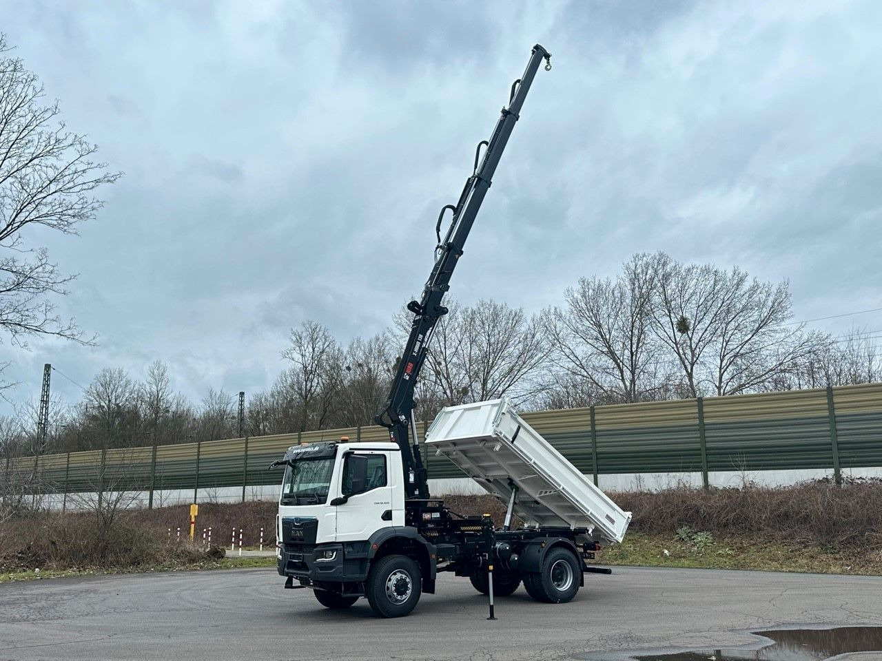 MAN TGM 18.320 4x4 Euro6e Hiab X-HiDuo 138DS-3 - Auto s hydraulickou rukou: obrázek 3 MAN TGM 18.320 4x4 Euro6e Hiab X-HiDuo 138DS-3 - Auto s hydraulickou rukou: obrázek 3