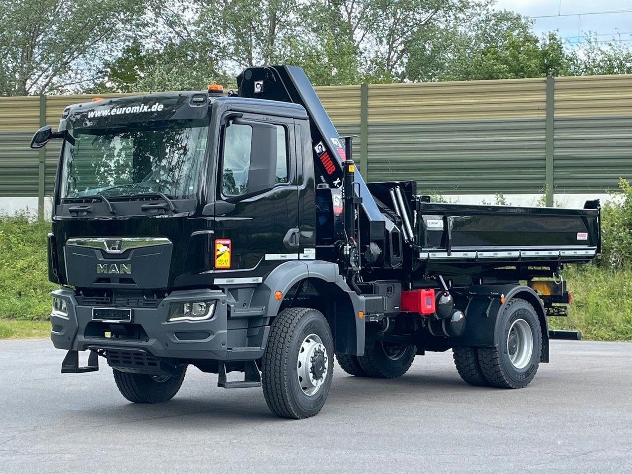 MAN TGM 18.320 4x4 Euro6e Hiab X Hiduo 228-4 - Sklápěč, Auto s hydraulickou rukou: obrázek 3 MAN TGM 18.320 4x4 Euro6e Hiab X Hiduo 228-4 - Sklápěč, Auto s hydraulickou rukou: obrázek 3
