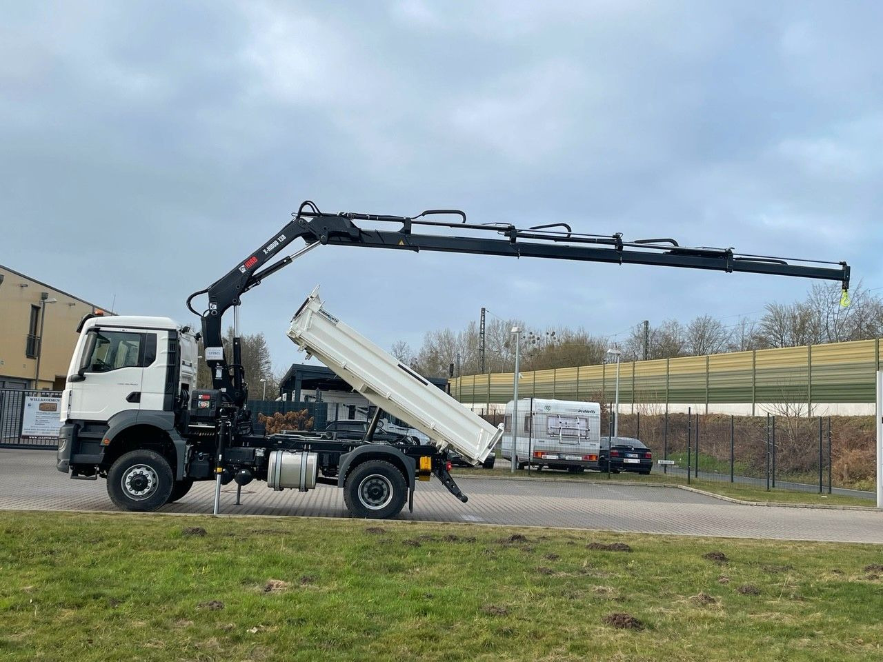 MAN TGS 18.400 TG3 4x4 Euro6e Hiab X-HiDuo 138DS-4 - Sklápěč, Auto s hydraulickou rukou: obrázek 3 MAN TGS 18.400 TG3 4x4 Euro6e Hiab X-HiDuo 138DS-4 - Sklápěč, Auto s hydraulickou rukou: obrázek 3