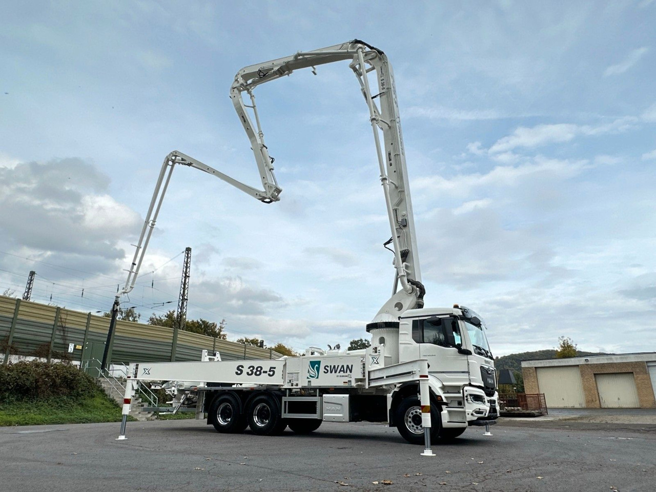 MAN TGS 26.510 6x4 SWAN TSP 38-5 160RZ ( 38m ) - Autodomíchávač: obrázek 1 MAN TGS 26.510 6x4 SWAN TSP 38-5 160RZ ( 38m ) - Autodomíchávač: obrázek 1