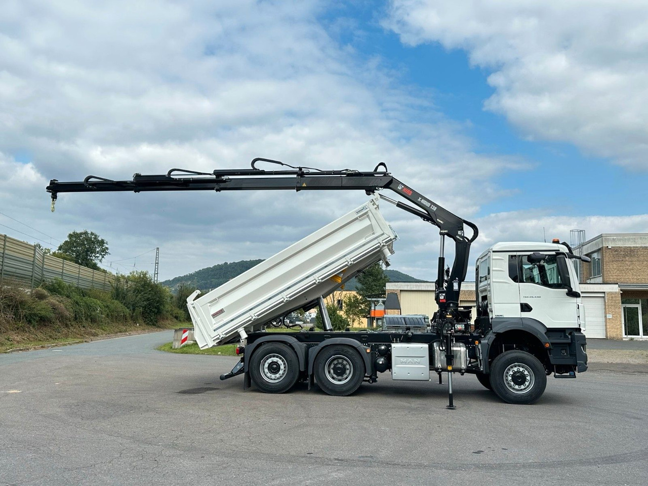 MAN TGS 28.440 6x4-4/3-Seiten- Kipper / Hiab 138-3 leasing MAN TGS 28.440 6x4-4/3-Seiten- Kipper / Hiab 138-3: obrázek 14