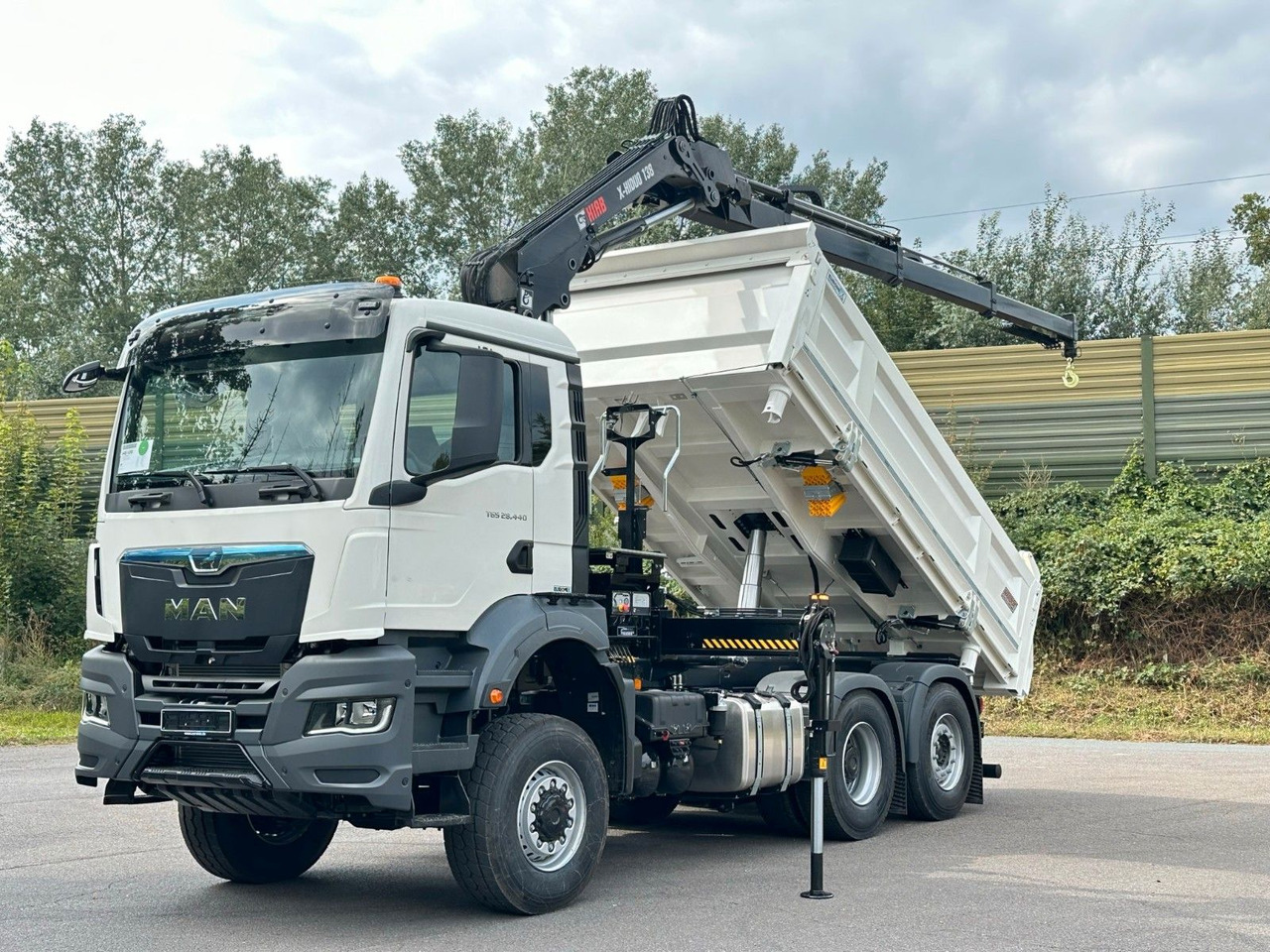 MAN TGS 28.440 6x4-4/3-Seiten- Kipper / Hiab 138-3 - Sklápěč, Auto s hydraulickou rukou: obrázek 2 MAN TGS 28.440 6x4-4/3-Seiten- Kipper / Hiab 138-3 - Sklápěč, Auto s hydraulickou rukou: obrázek 2