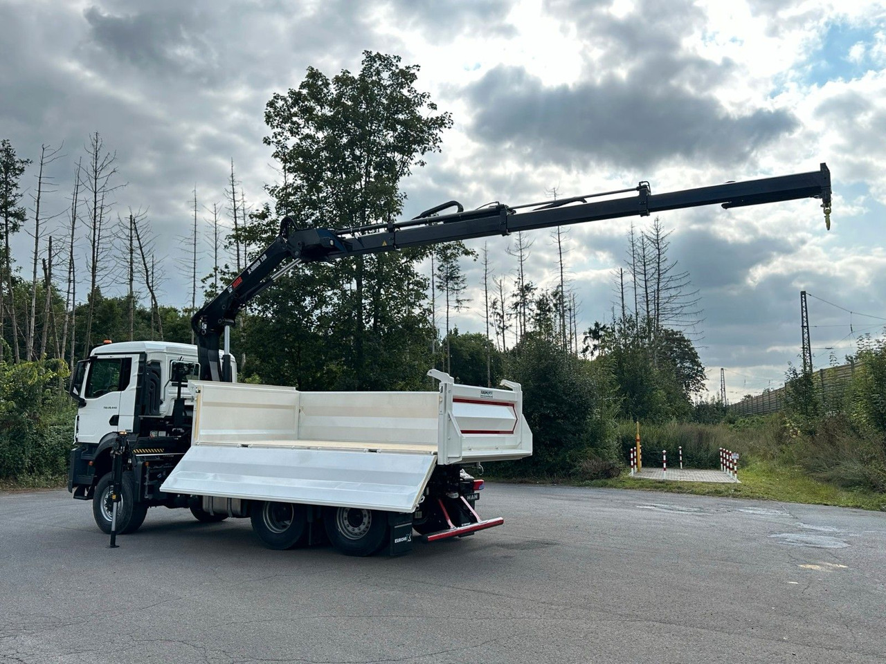 MAN TGS 28.440 6x4-4/3-Seiten- Kipper / Hiab 138-3 leasing MAN TGS 28.440 6x4-4/3-Seiten- Kipper / Hiab 138-3: obrázek 17
