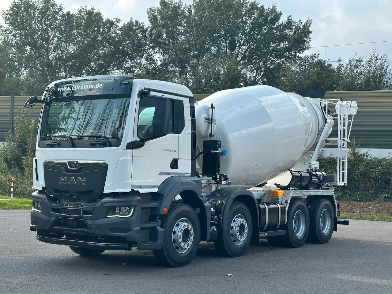 MAN TGS 32.440 8x4 / Euromix MTP EM 9 L - Autodomíchávač: obrázek 3 MAN TGS 32.440 8x4 / Euromix MTP EM 9 L - Autodomíchávač: obrázek 3