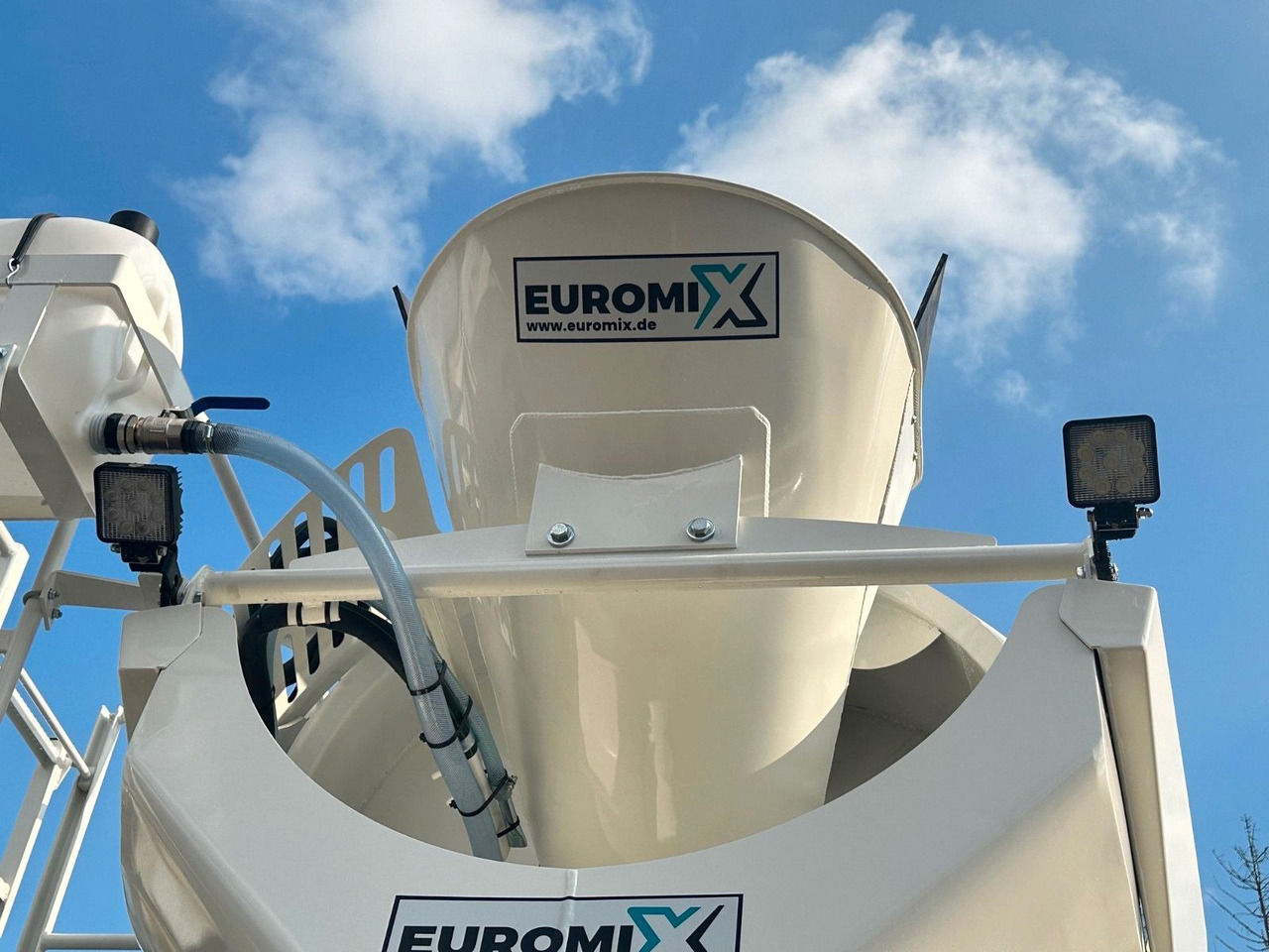 Autodomíchávač MAN TGS 32.440 8x4 / Euromix MTP EM 9 L: obrázek 15