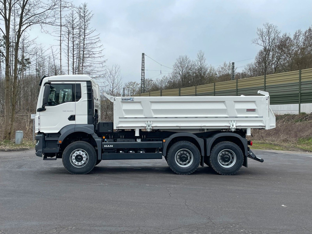 MAN TGS 33.440 6x4 /Euro6 3-Seiten-Kipper EuromixMTP - Sklápěč: obrázek 5 MAN TGS 33.440 6x4 /Euro6 3-Seiten-Kipper EuromixMTP - Sklápěč: obrázek 5