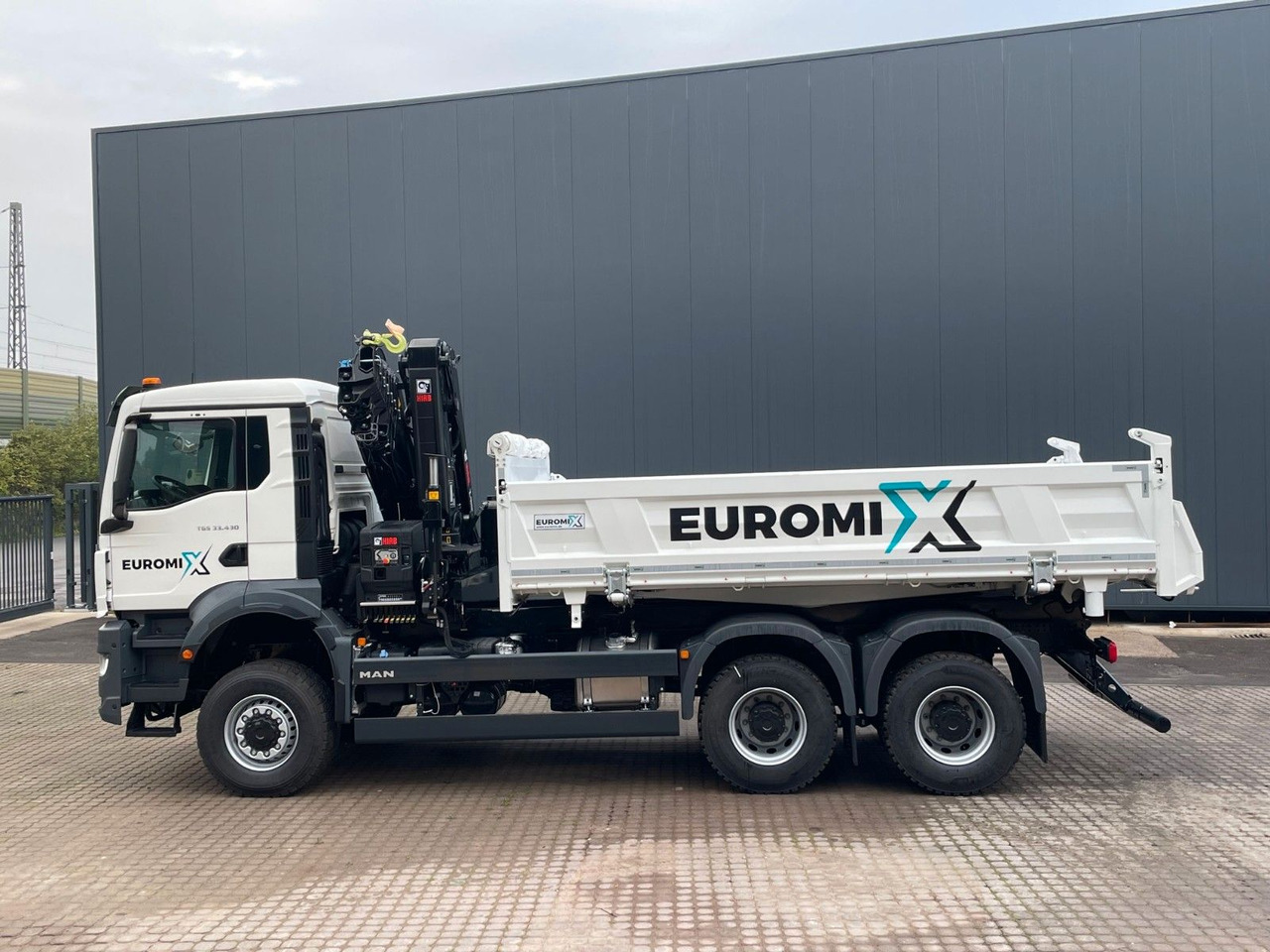 MAN TGS 33.440 6x6 /3-Seiten- Kipper / HIAB 228-6 - Sklápěč, Auto s hydraulickou rukou: obrázek 2 MAN TGS 33.440 6x6 /3-Seiten- Kipper / HIAB 228-6 - Sklápěč, Auto s hydraulickou rukou: obrázek 2