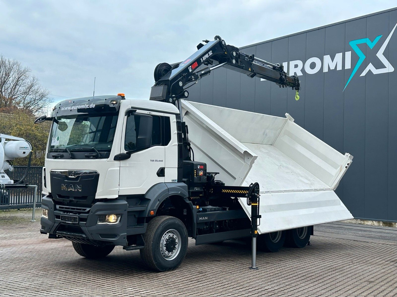 MAN TGS 33.440 6x6 /3-Seiten- Kipper / Kran HIAB 302 - Sklápěč, Auto s hydraulickou rukou: obrázek 5 MAN TGS 33.440 6x6 /3-Seiten- Kipper / Kran HIAB 302 - Sklápěč, Auto s hydraulickou rukou: obrázek 5