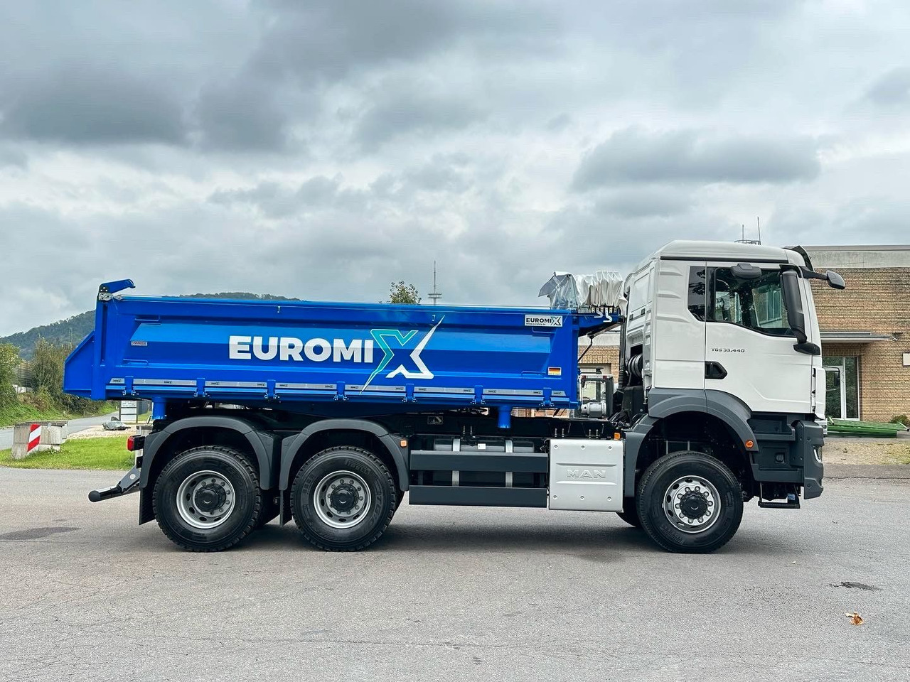 Sklápěč MAN TGS 33.440 6x6 /Euro6 3-Seiten-Kipper EuromixMTP: obrázek 6
