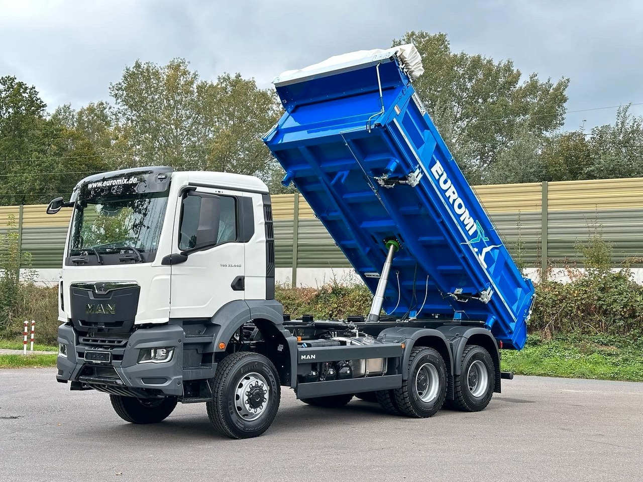 Sklápěč MAN TGS 33.440 6x6 /Euro6 3-Seiten-Kipper EuromixMTP: obrázek 8