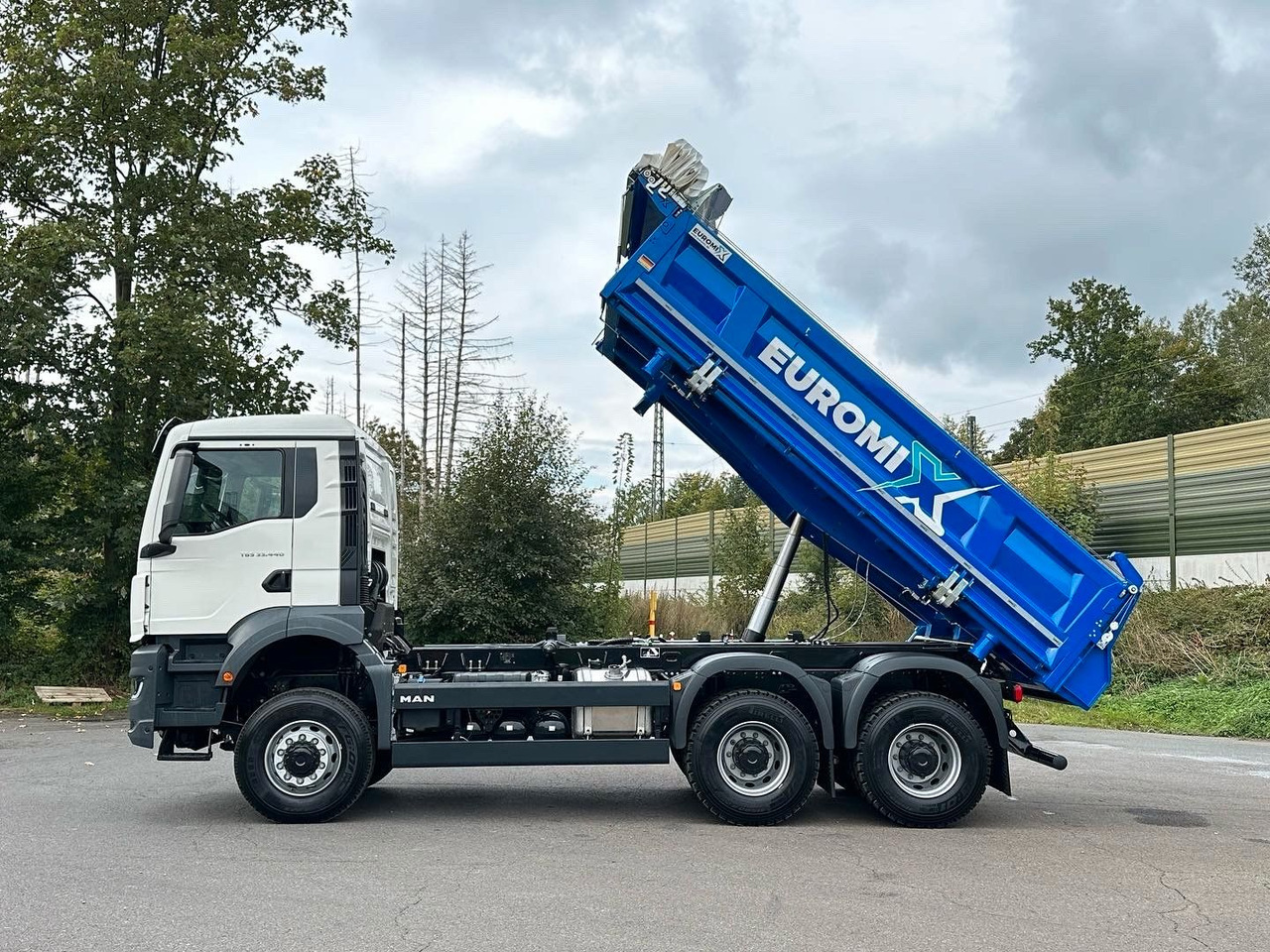 MAN TGS 33.440 6x6 /Euro6 3-Seiten-Kipper EuromixMTP - Sklápěč: obrázek 2 MAN TGS 33.440 6x6 /Euro6 3-Seiten-Kipper EuromixMTP - Sklápěč: obrázek 2