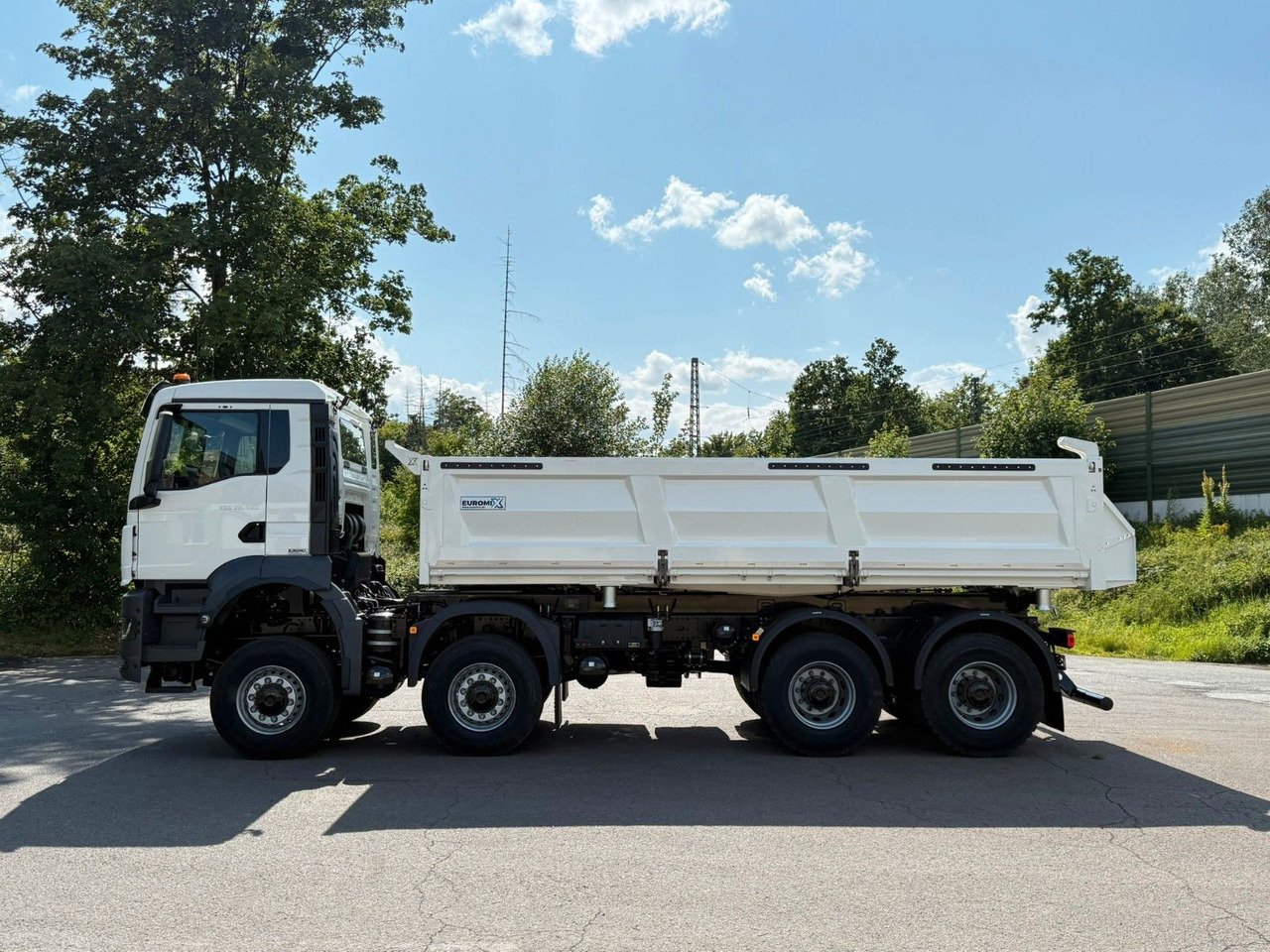 MAN TGS 35.480 8x8 EuromixMTP 3-Seiten-Kipper - Sklápěč: obrázek 4 MAN TGS 35.480 8x8 EuromixMTP 3-Seiten-Kipper - Sklápěč: obrázek 4