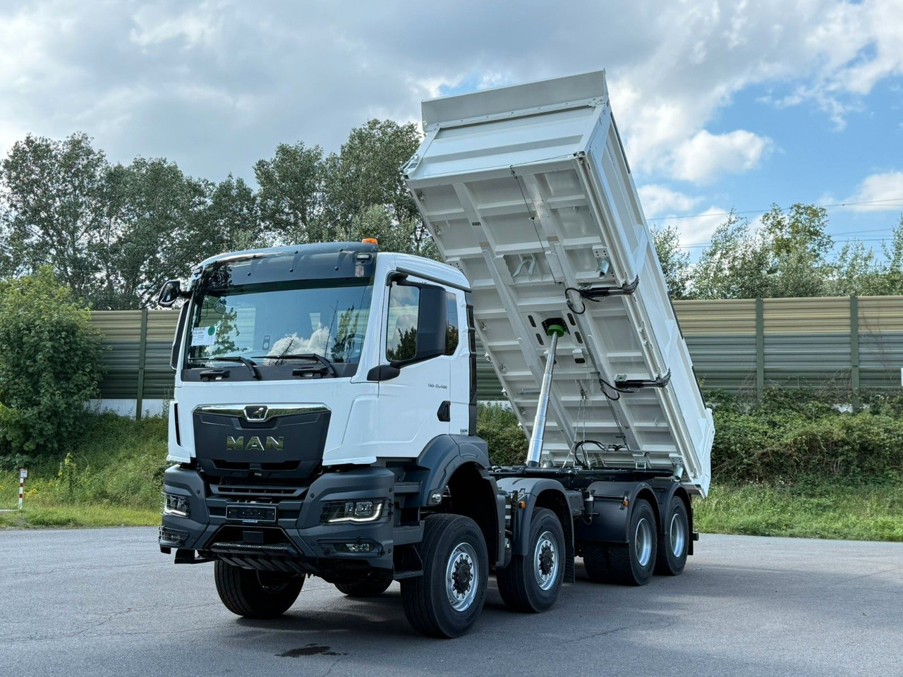 MAN TGS 35.480 8x8 EuromixMTP 3-Seiten-Kipper - Sklápěč: obrázek 2 MAN TGS 35.480 8x8 EuromixMTP 3-Seiten-Kipper - Sklápěč: obrázek 2