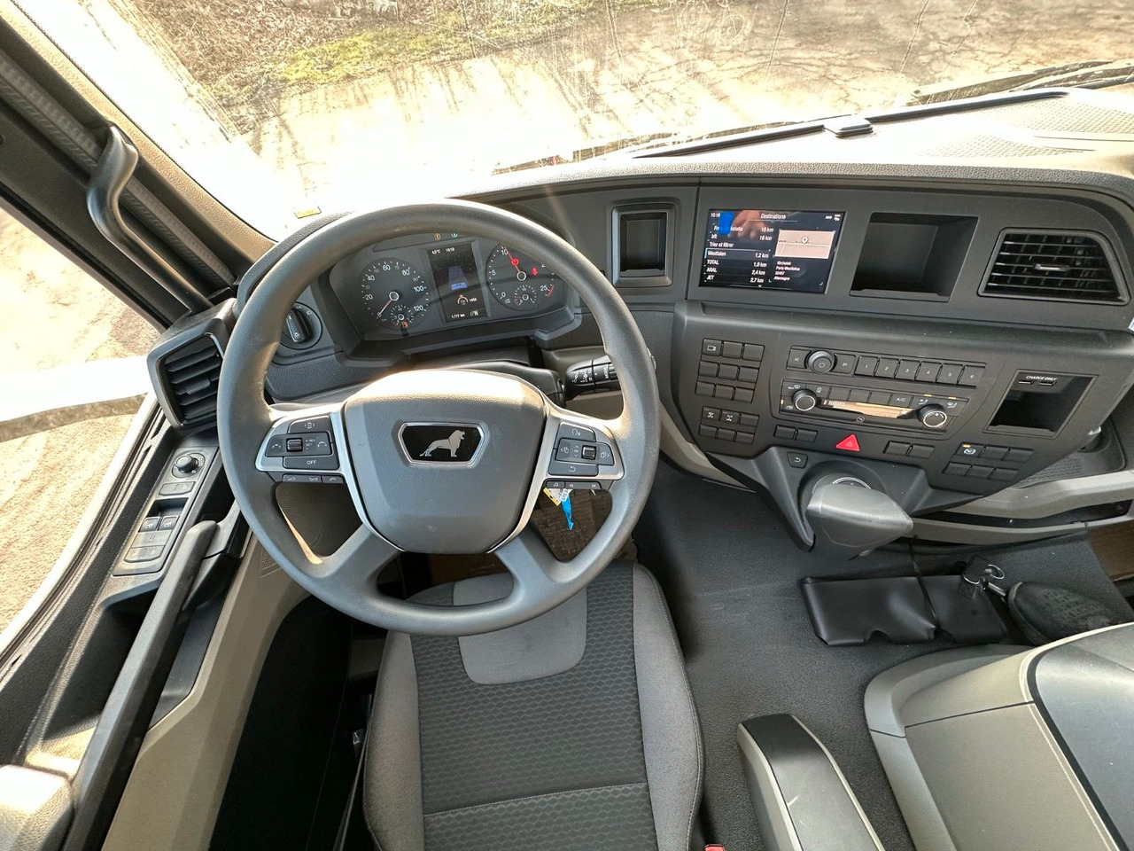 MAN TGS 35.520 8x4 /Euro6e  EuromixMTP  EM 10 L leasing MAN TGS 35.520 8x4 /Euro6e  EuromixMTP  EM 10 L: obrázek 13