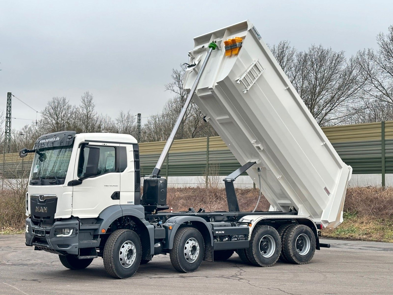MAN TGS 41.400 8x4 / EUROMIX MTP 20m³/ EURO 5 - Sklápěč: obrázek 1 MAN TGS 41.400 8x4 / EUROMIX MTP 20m³/ EURO 5 - Sklápěč: obrázek 1