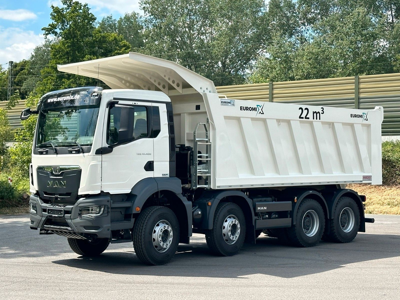 MAN TGS 41.400 8x4 / EUROMIX MTP 22m³/ Eckige Mulde - Sklápěč: obrázek 2 MAN TGS 41.400 8x4 / EUROMIX MTP 22m³/ Eckige Mulde - Sklápěč: obrázek 2