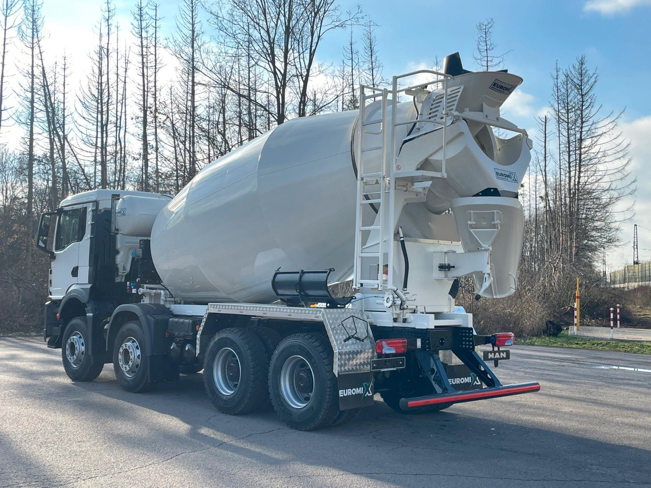 MAN TGS 41.400 8x4 / EuromixMTP EM 10m³ R / EURO 2 - Autodomíchávač: obrázek 5 MAN TGS 41.400 8x4 / EuromixMTP EM 10m³ R / EURO 2 - Autodomíchávač: obrázek 5