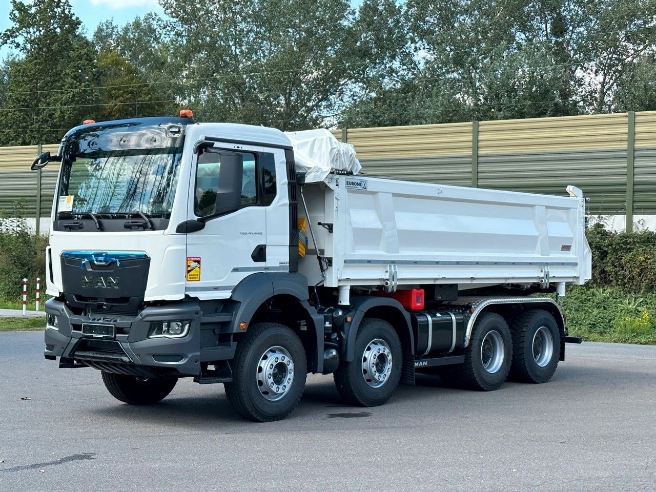 MAN TGS 41.440 8x4 EuromixMTP 3-Seiten-Kipper - Sklápěč: obrázek 2 MAN TGS 41.440 8x4 EuromixMTP 3-Seiten-Kipper - Sklápěč: obrázek 2