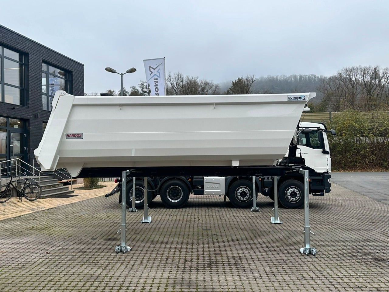 MAN TGS 41.480 8x4 WECHSELSYSTEM KIPPER+MISCHER - Autodomíchávač, Sklápěcí nástavba: obrázek 4 MAN TGS 41.480 8x4 WECHSELSYSTEM KIPPER+MISCHER - Autodomíchávač, Sklápěcí nástavba: obrázek 4