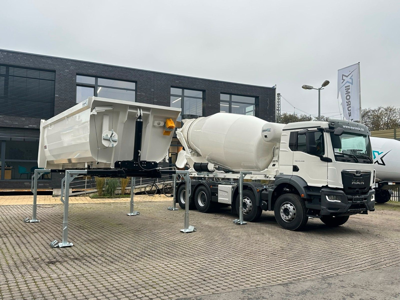 MAN TGS 41.480 8x4 WECHSELSYSTEM KIPPER+MISCHER - Autodomíchávač: obrázek 1 MAN TGS 41.480 8x4 WECHSELSYSTEM KIPPER+MISCHER - Autodomíchávač: obrázek 1