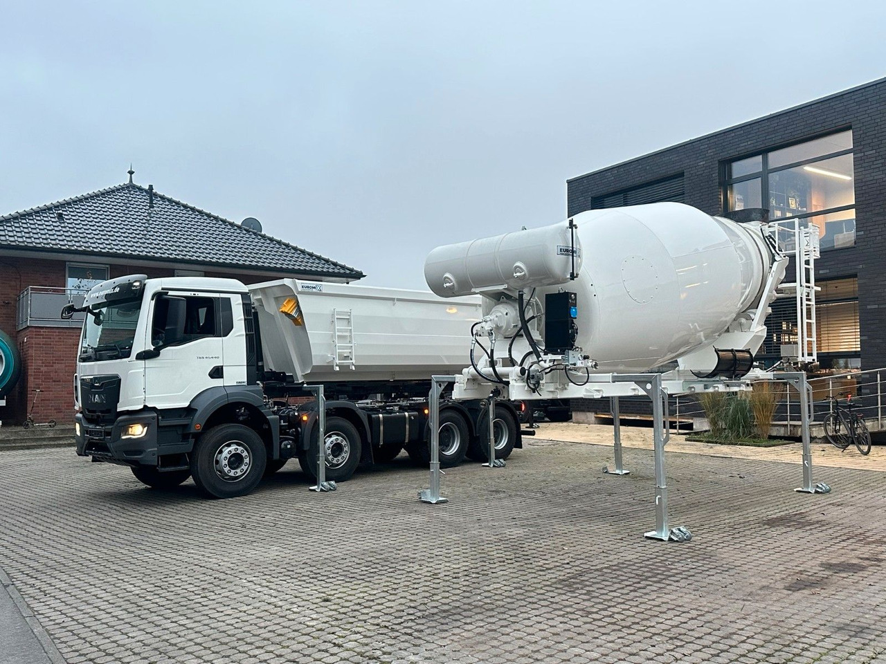 MAN TGS 41.480 8x4 WECHSELSYSTEM KIPPER+MISCHER - Autodomíchávač: obrázek 4 MAN TGS 41.480 8x4 WECHSELSYSTEM KIPPER+MISCHER - Autodomíchávač: obrázek 4