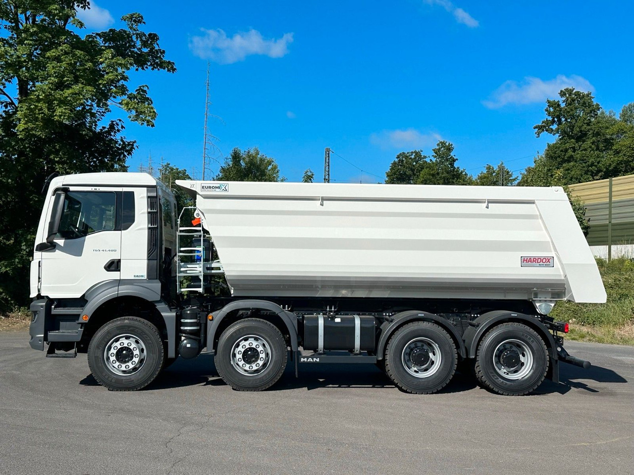 MAN TGS 41.480 BB 8X4 Euromix Mulden Kipper HARDOX - Sklápěč: obrázek 4 MAN TGS 41.480 BB 8X4 Euromix Mulden Kipper HARDOX - Sklápěč: obrázek 4