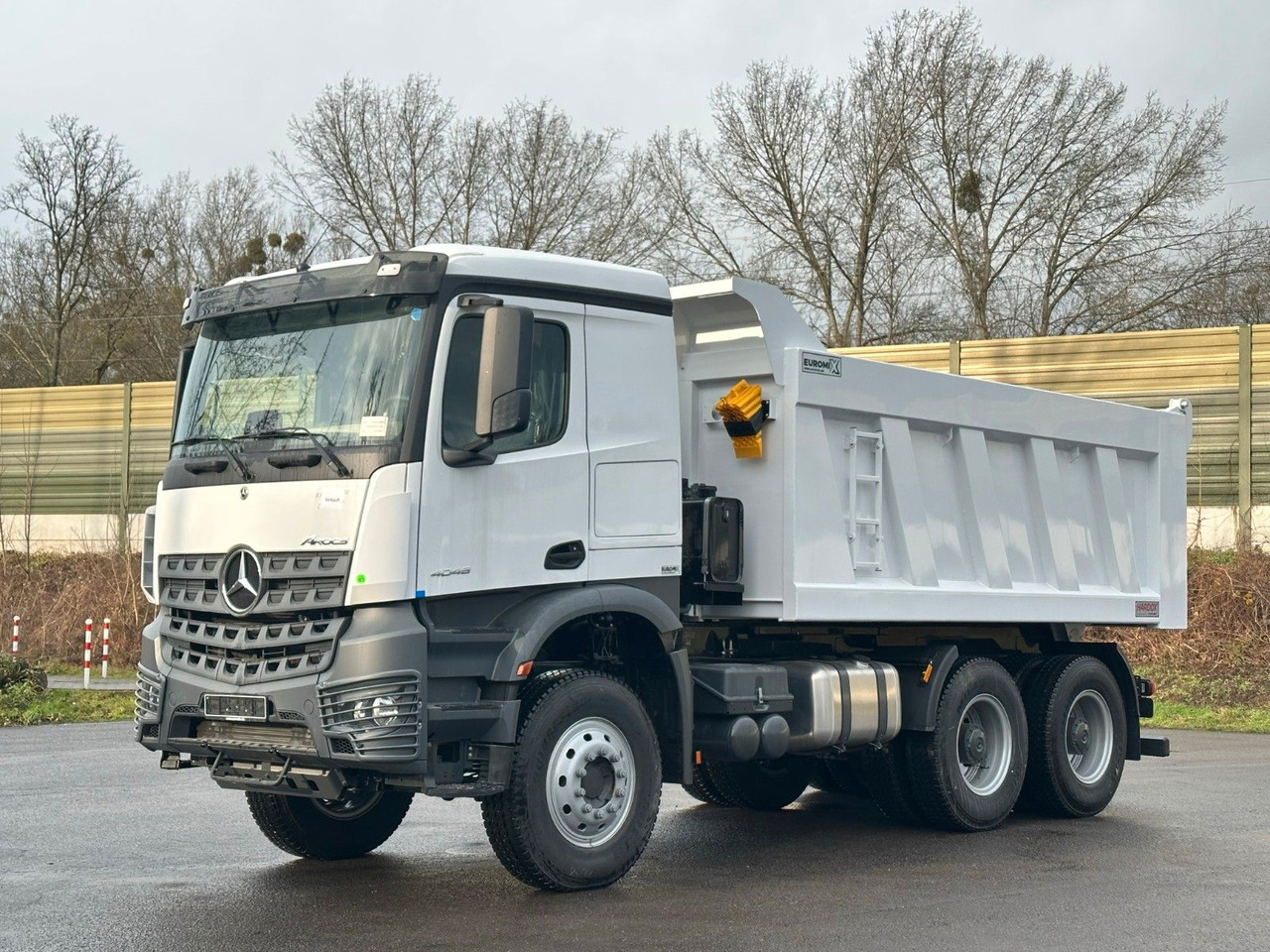 Mercedes-Benz 4048 6X4 Arcos 5 EuromixMTP Dumper Kipper - Sklápěč: obrázek 4 Mercedes-Benz 4048 6X4 Arcos 5 EuromixMTP Dumper Kipper - Sklápěč: obrázek 4