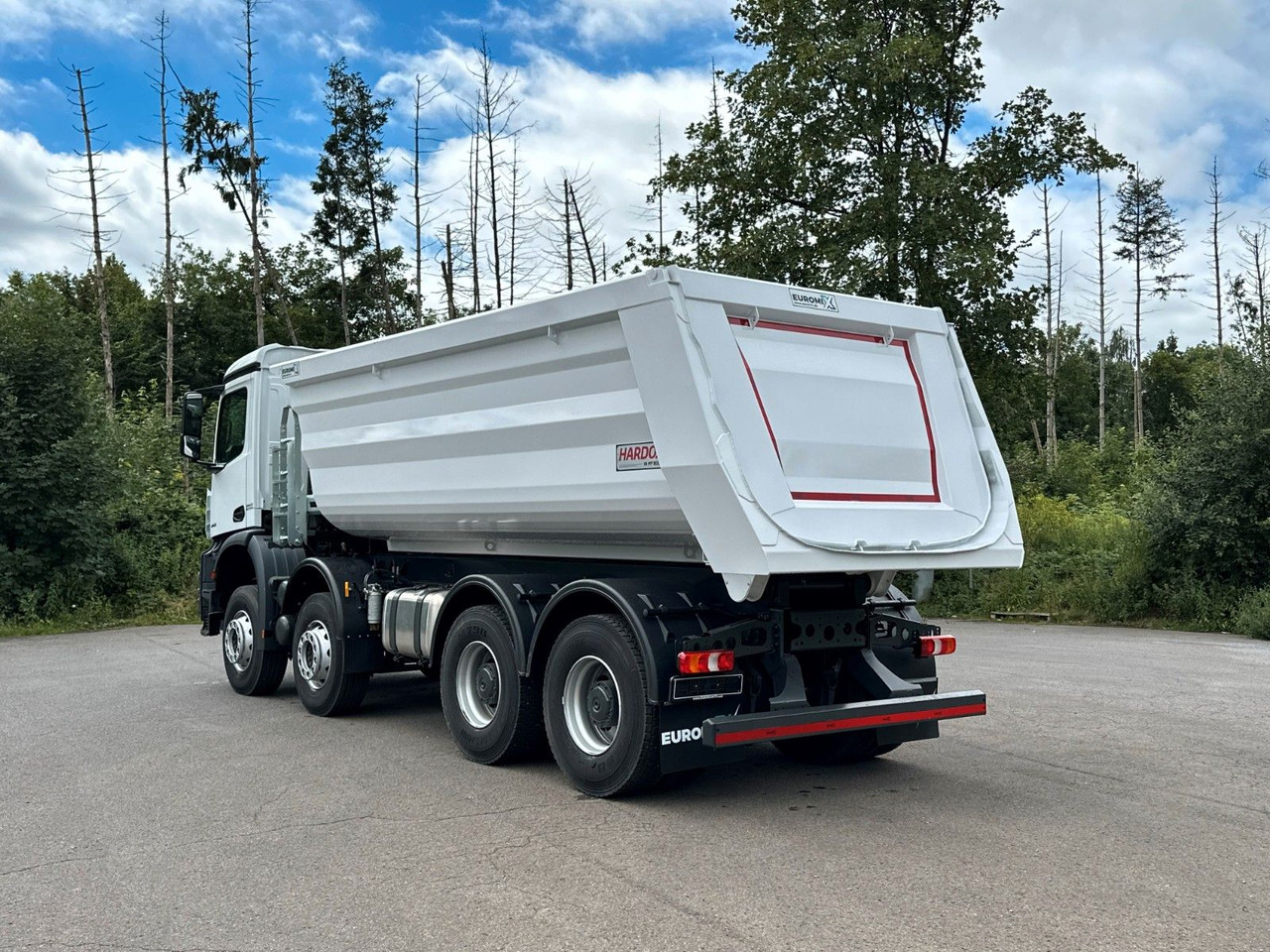 Mercedes-Benz 4142 8X4 Mulden- Kipper - EuromixMTP - Sklápěč: obrázek 4 Mercedes-Benz 4142 8X4 Mulden- Kipper - EuromixMTP - Sklápěč: obrázek 4