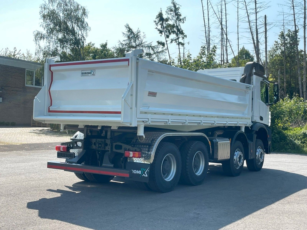 Mercedes-Benz 4145 8X4 Euromix EMT 3-Seiten-Kipper - Sklápěč: obrázek 5 Mercedes-Benz 4145 8X4 Euromix EMT 3-Seiten-Kipper - Sklápěč: obrázek 5