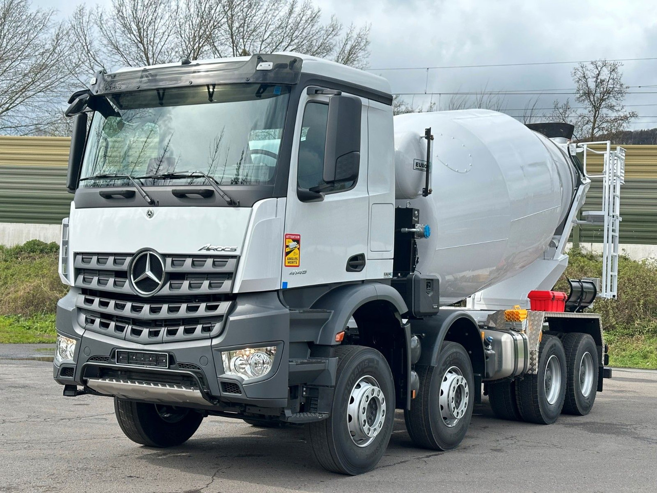 Mercedes-Benz 4145 8X4 EuromixMTP EM 10 Fahrmischer - Autodomíchávač: obrázek 3 Mercedes-Benz 4145 8X4 EuromixMTP EM 10 Fahrmischer - Autodomíchávač: obrázek 3