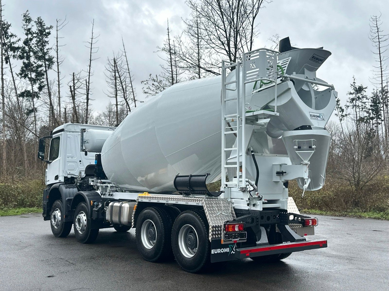 Mercedes-Benz AROCS 5 4242 8x4 Euro5 EuromixMTP EM 12m R - Autodomíchávač: obrázek 5 Mercedes-Benz AROCS 5 4242 8x4 Euro5 EuromixMTP EM 12m R - Autodomíchávač: obrázek 5